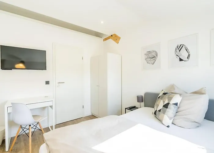 T11-appartements & Boardinghouse 3*